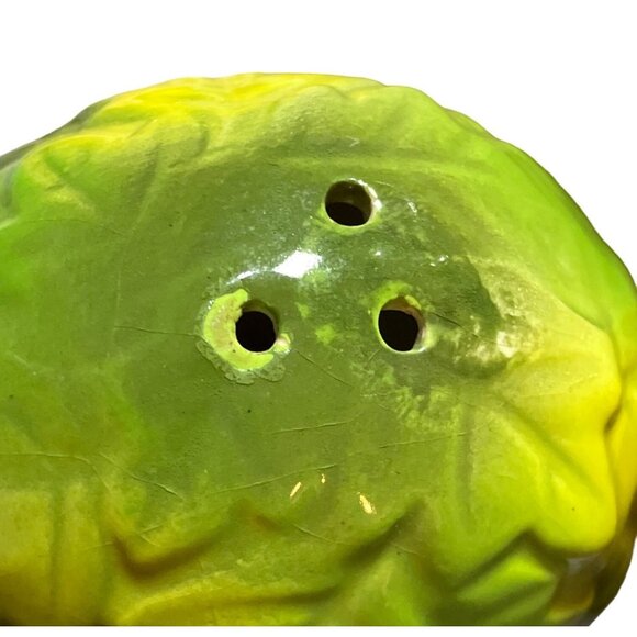 Vintage Celery Salt  and Pepper Shaker Set - Picture 8 of 11